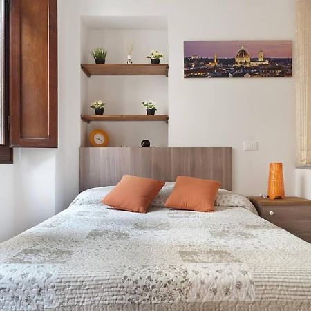 Nice Portion Of Property Near Santa Croce Florenz Exterior foto