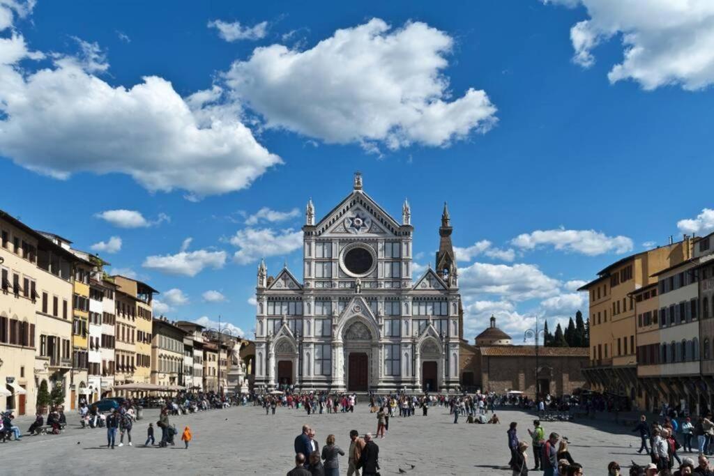 Nice Portion Of Property Near Santa Croce Florenz Exterior foto